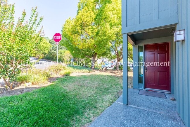 Building Photo - 74 Windstone Dr