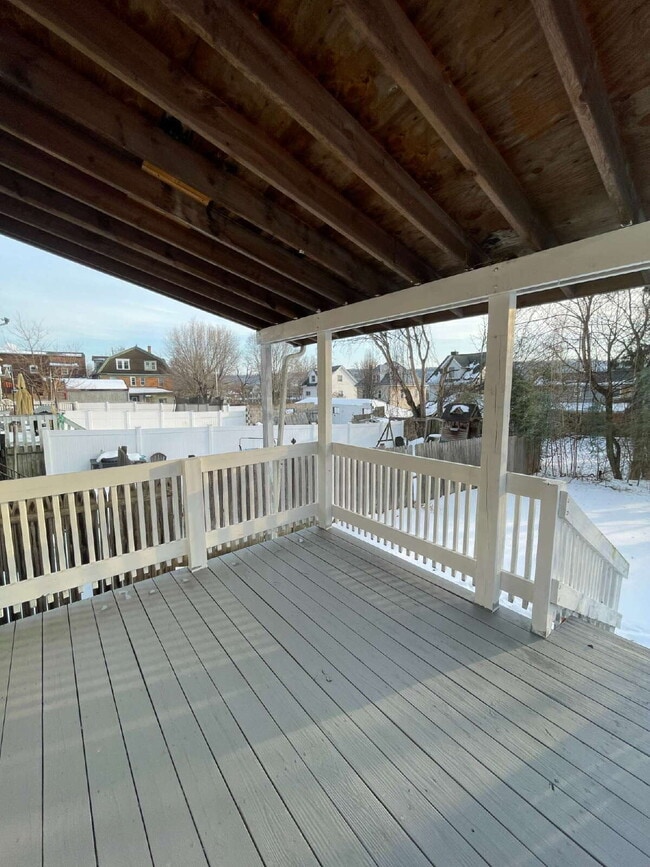 Building Photo - 618 Penn Ave