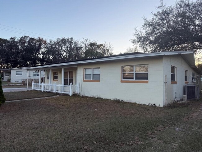 Building Photo - 120 Alhambra Ave