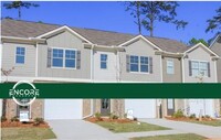 Building Photo - 3 Bedroom Townhome in Stonecrest!