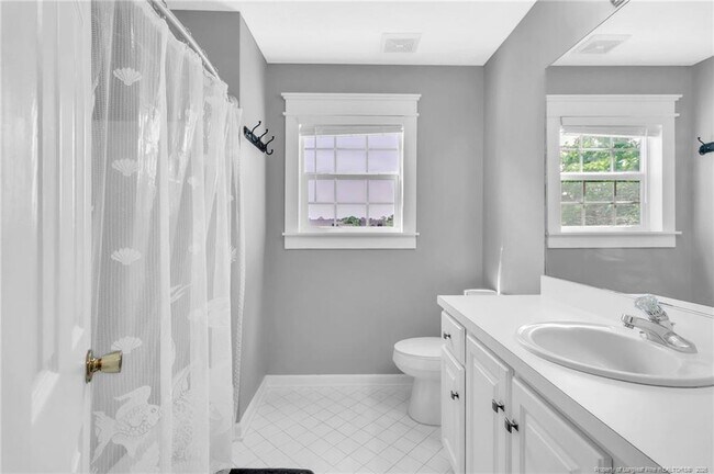 Building Photo - 6545 Ryefield Dr