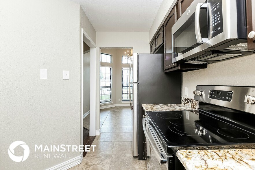 Building Photo - 6201 Tempest Dr