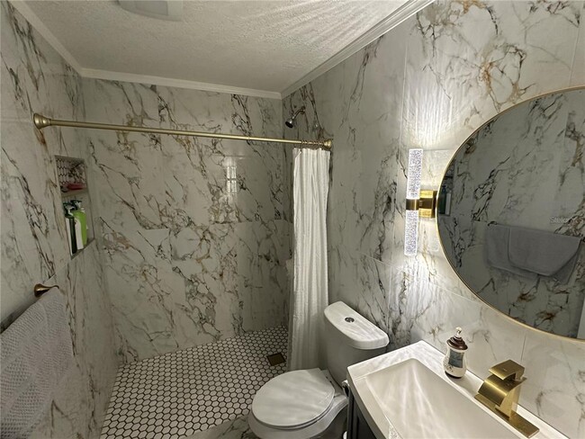 Building Photo - 7327 Floral Cir E