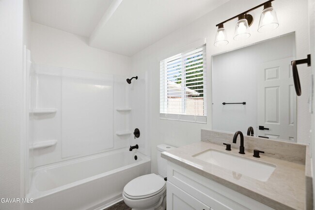 Building Photo - 1807 W Ave K8