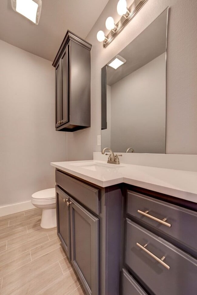 Building Photo - Historic Charm Meets Modern Comfort – 2 Be...