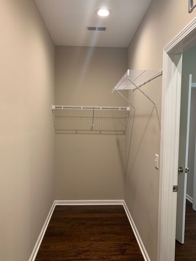 Building Photo - Modern comfort and privacy in the heart of...