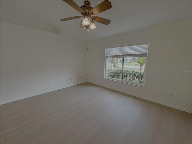 Building Photo - 10417 SW 52nd Ct