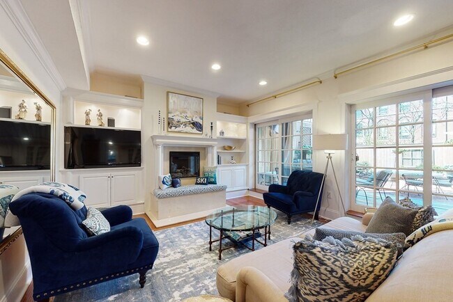 Primary Photo - 23 Pinckney St