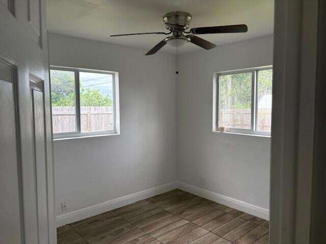 Building Photo - 958 W 3rd St