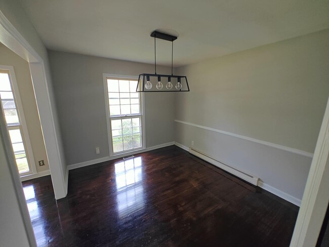 Dining room - 5822 Craftsbury Dr