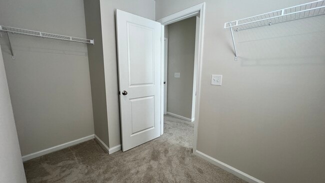 Building Photo - 243 Christiana Ln