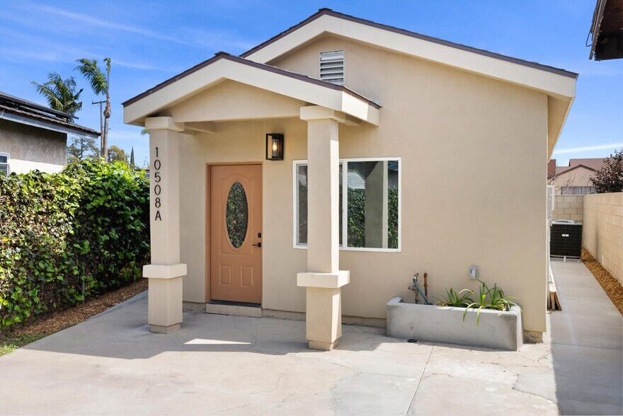 Building Photo - 10508 Mattock Ave