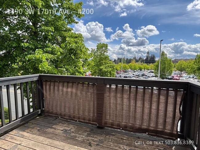 Building Photo - 1190 SW 170th Ave