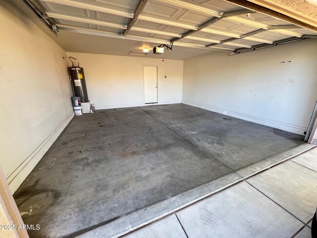 Building Photo - 28516 N Epidote Dr