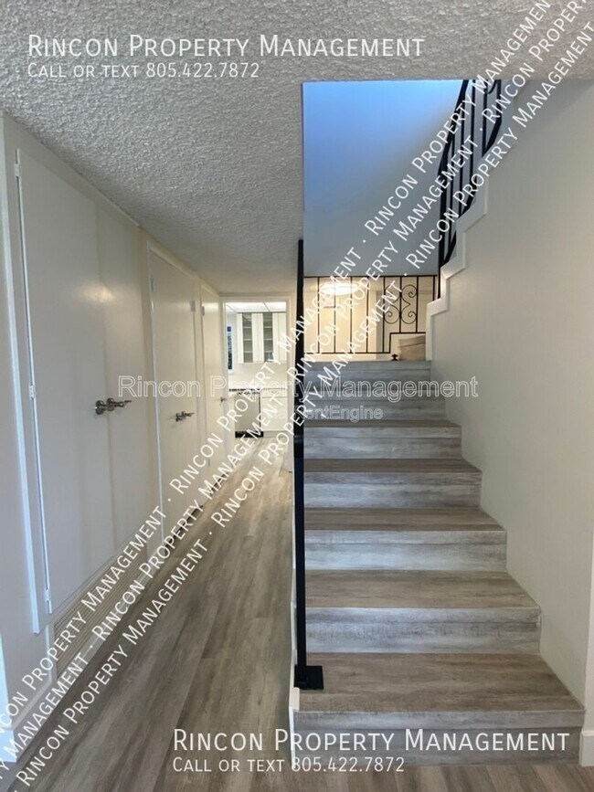 Building Photo - 555 Skyline Rd