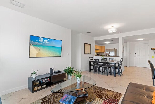 Building Photo - 3219 SW 23rd Terrace