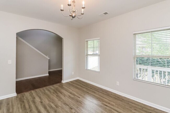 Building Photo - 345 Westridge Cir