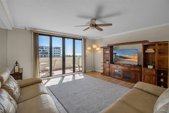 Building Photo - 1485 Gulf of Mexico Dr