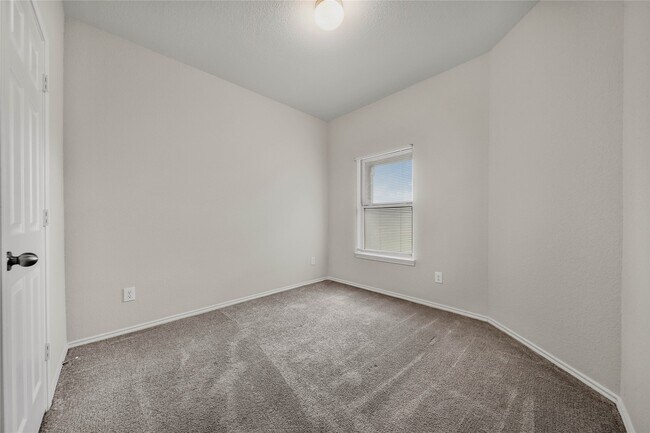 Building Photo - 3602 Conquest Cir