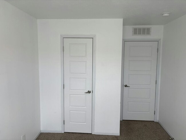 Building Photo - 25764 Merion Dr