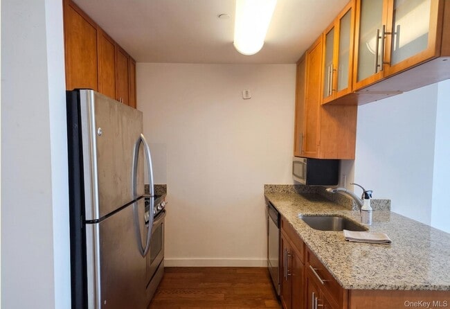 Building Photo - 40-28 College Point Blvd