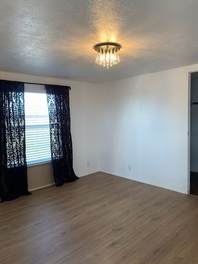 Building Photo - 2-Bedroom, 2-Bath Home for Rent