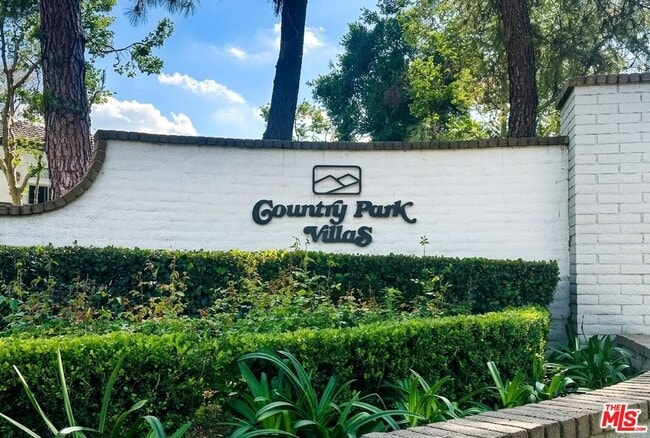 Building Photo - 77 Willowcrest Ln