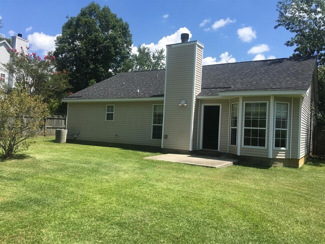 Building Photo - 8457 Battle Forest Dr