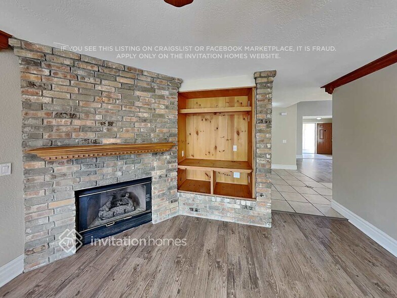 Building Photo - 9425 Deer Lodge Ln