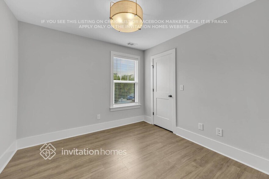 Building Photo - 1200 49th Ave N