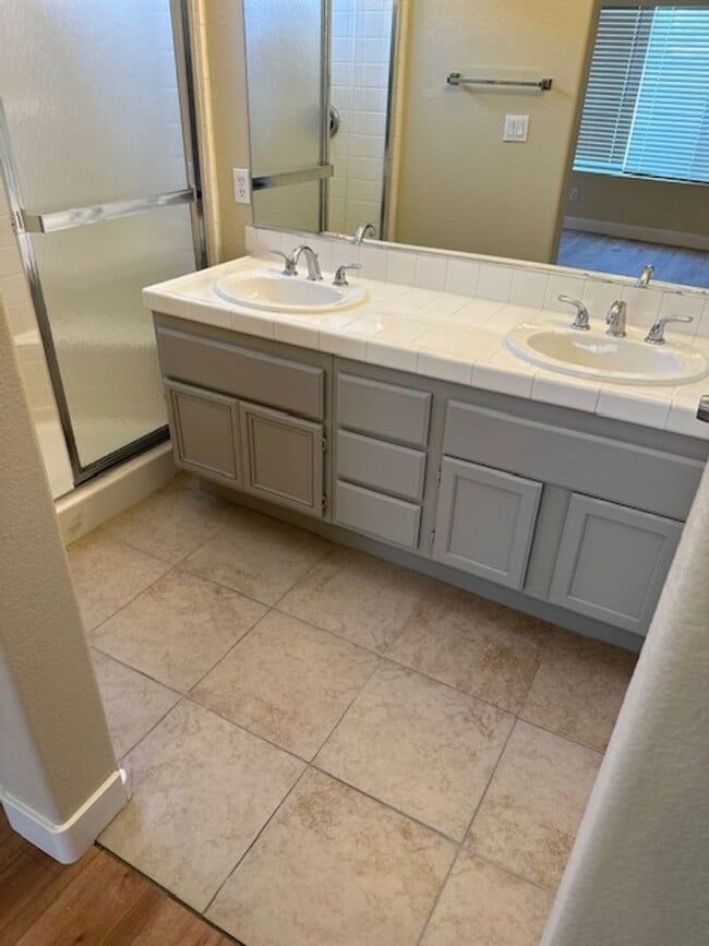 Building Photo - Single Story located in 89031