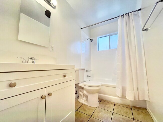 Building Photo - 4098 Arch Dr
