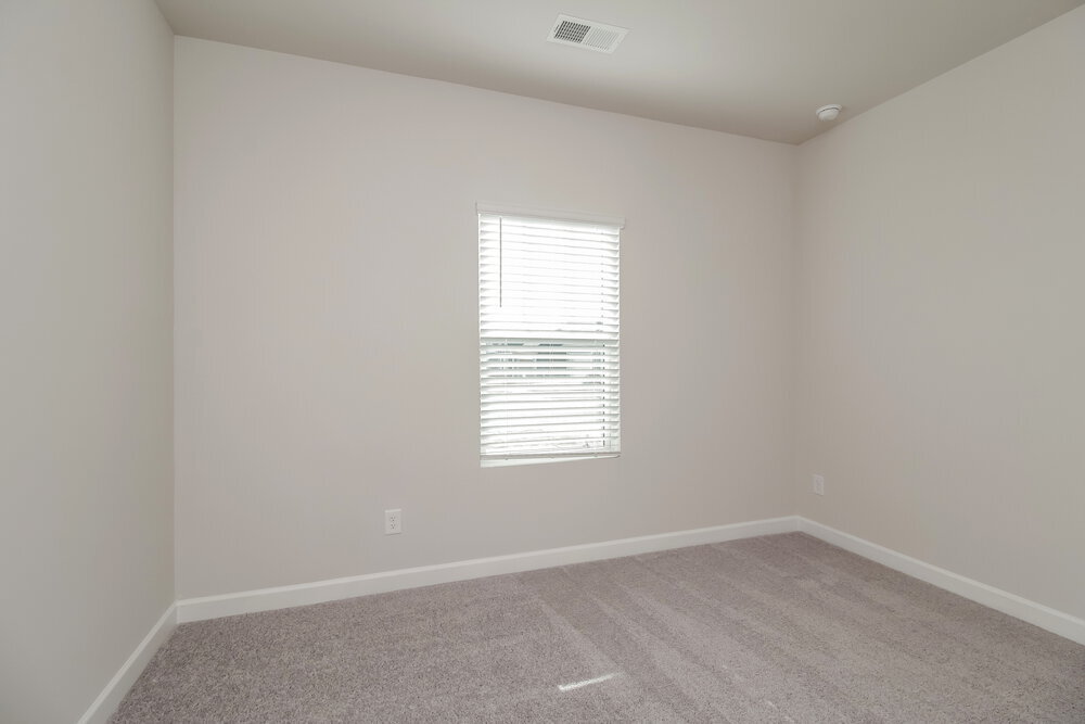 Building Photo - 1200 Sweet Pea St