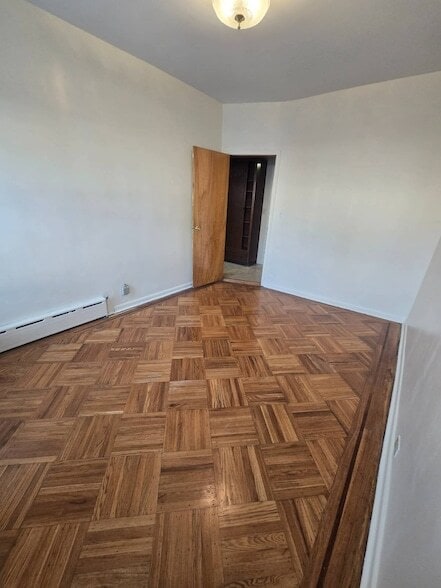 Building Photo - 21-43 45th Street Unit 1