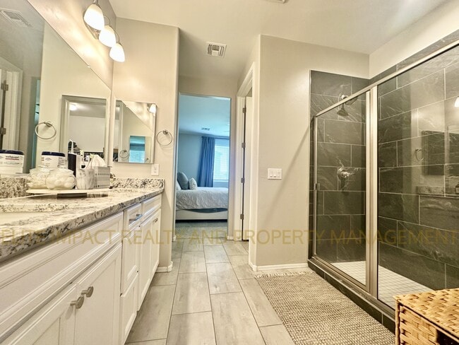 Building Photo - 6715 E Via Arroyo Azul