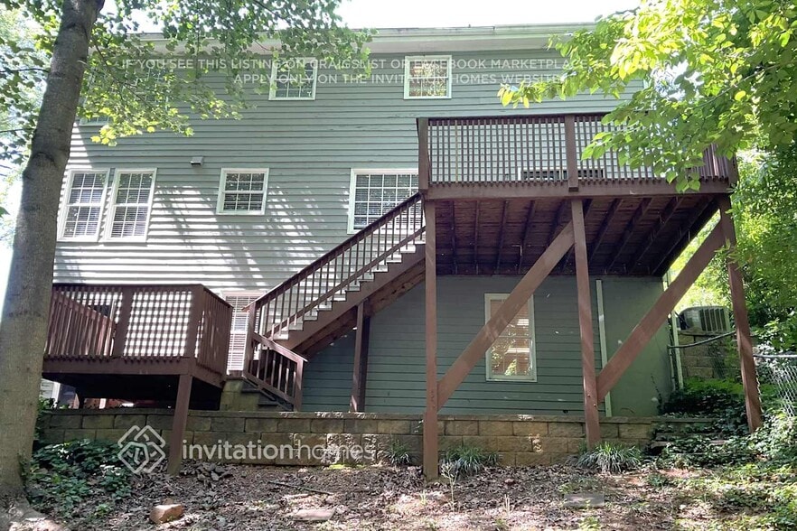 Building Photo - 2073 Kinridge Rd