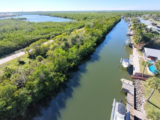 Building Photo - 929 Jackson Way