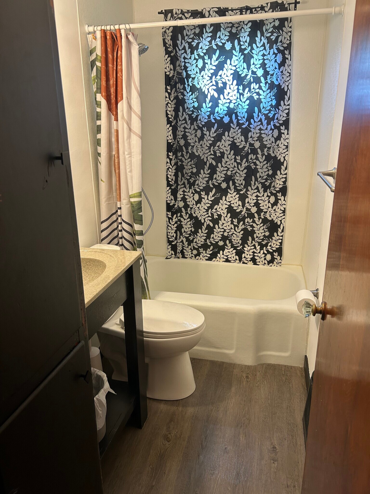 Building Photo - 603 16th Ave