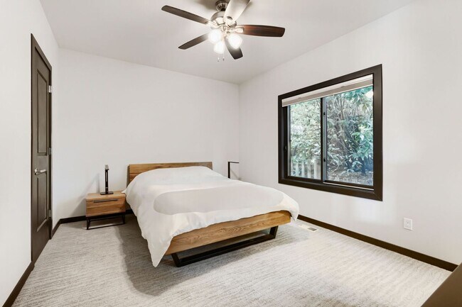 Building Photo - Cedar Park Furnished Home