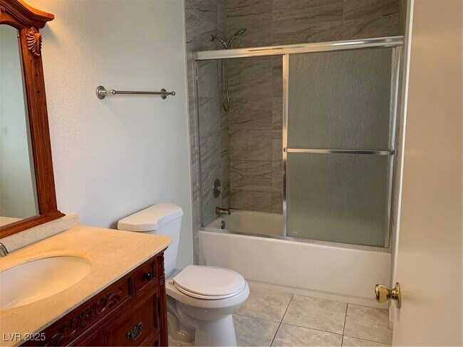 Building Photo - 6851 Tamarus St