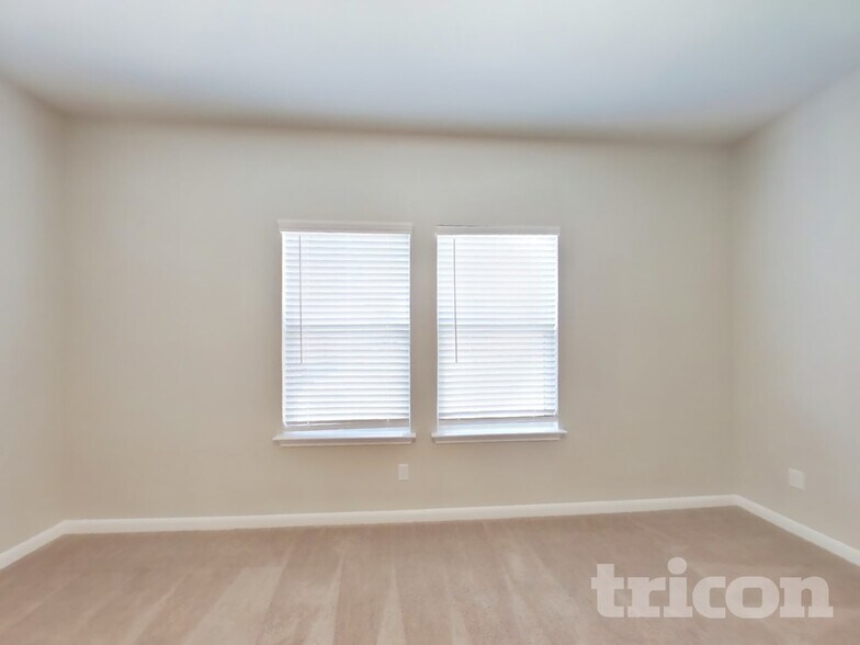 Building Photo - 5915 Noah Pl