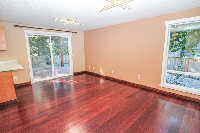 Building Photo - 17630 17th Dr SE