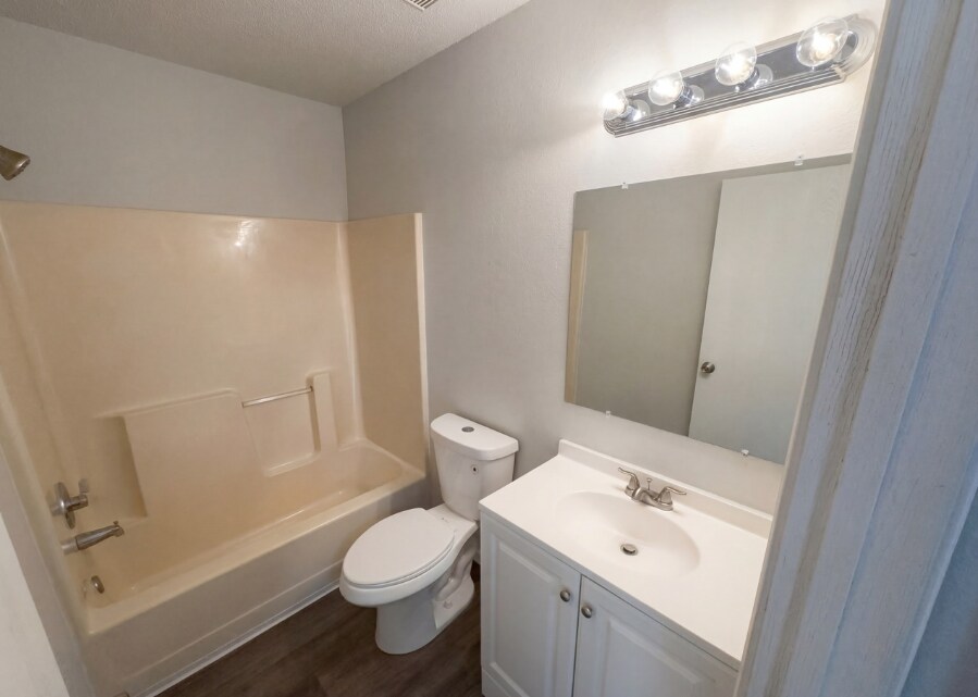 Building Photo - 6654 Hazelhatch Dr