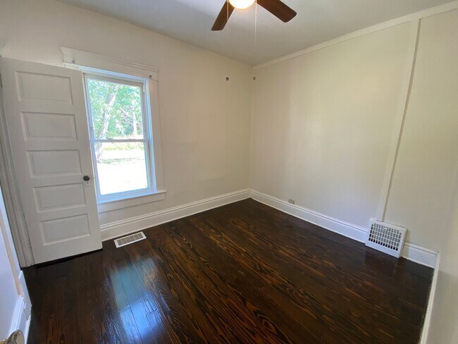 Building Photo - 198-200 Westwood Ave Akron, OH 44302 MFH2 ...