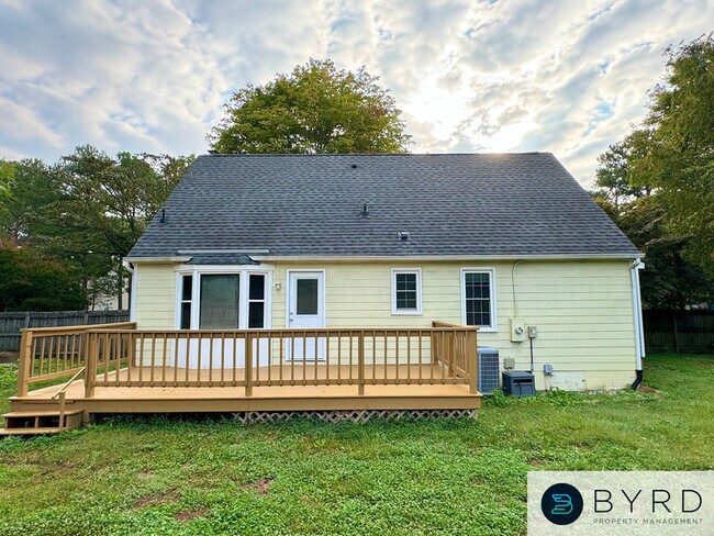 Building Photo - 112 Monath Rd