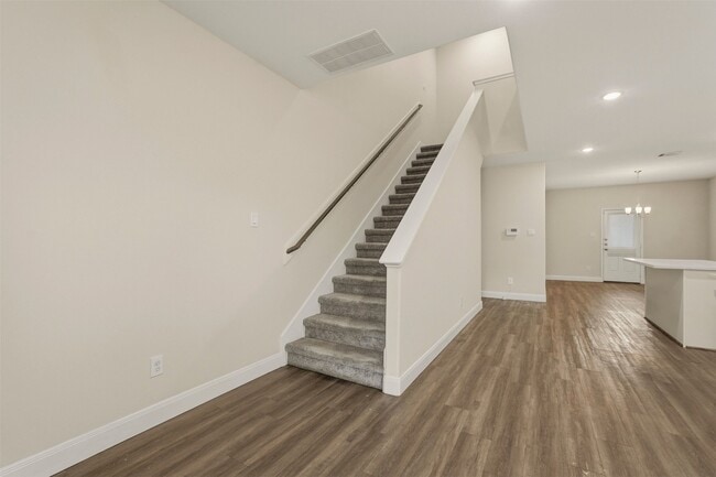 Building Photo - 2218 Bringhurst St