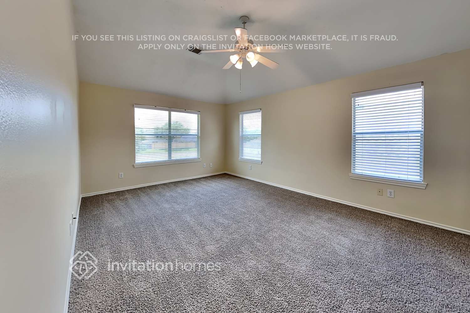 Building Photo - 410 Sun River Ln