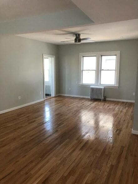 Building Photo - 511 Laurelton Blvd