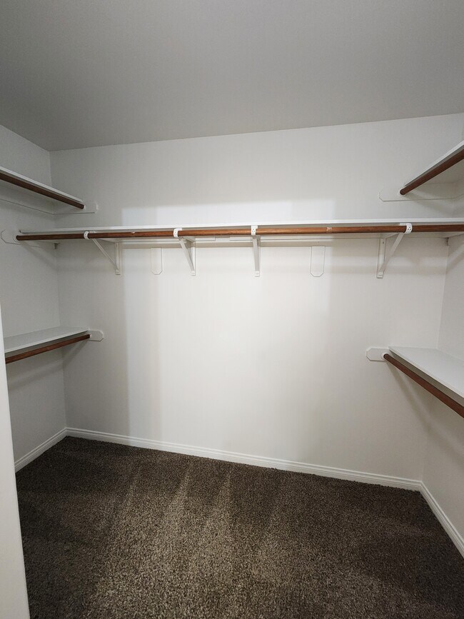 Building Photo - 11710 Walderi St