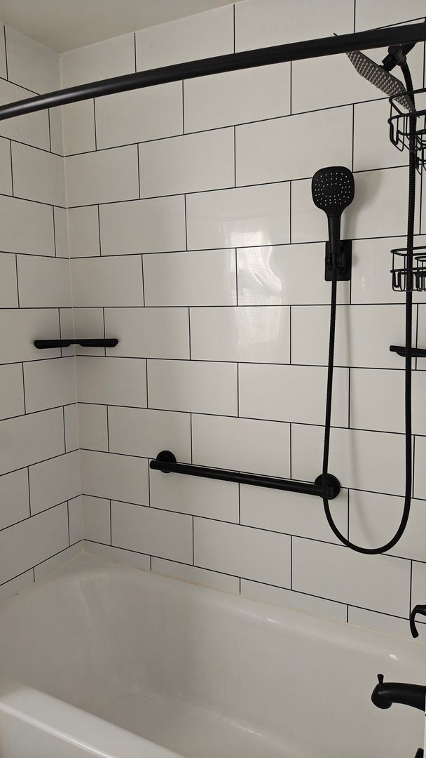 Building Photo - 3 Bed, 1 Bath House in Newport News!